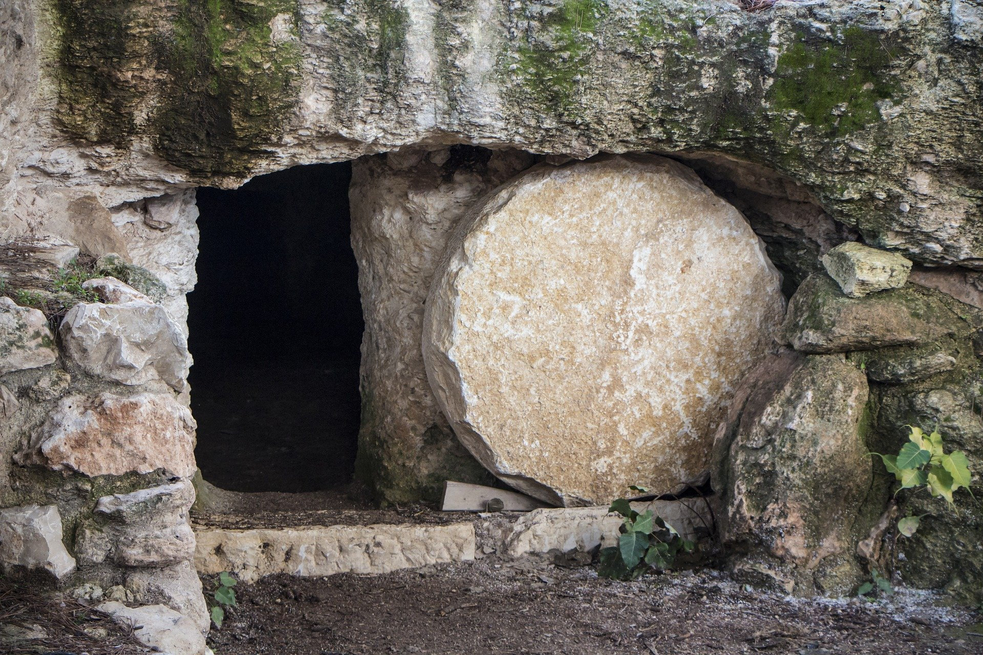 The Empty Tomb - Women Today International Site