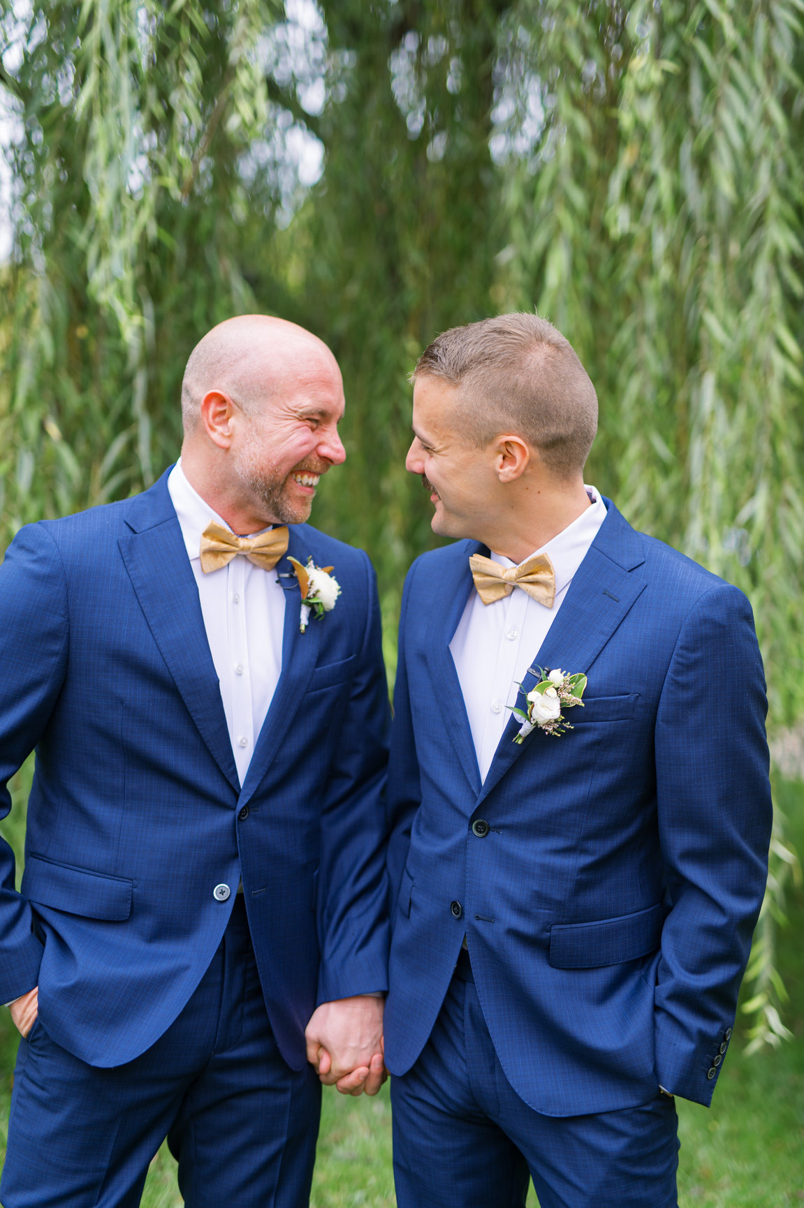 HOME WinstonSalem Florist Weddings & Special Event Florist Green Bee